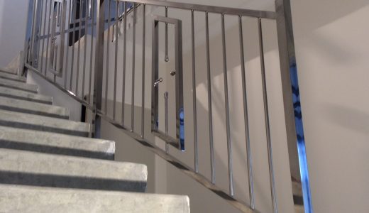stainless-steel-balustrade-in-a-house